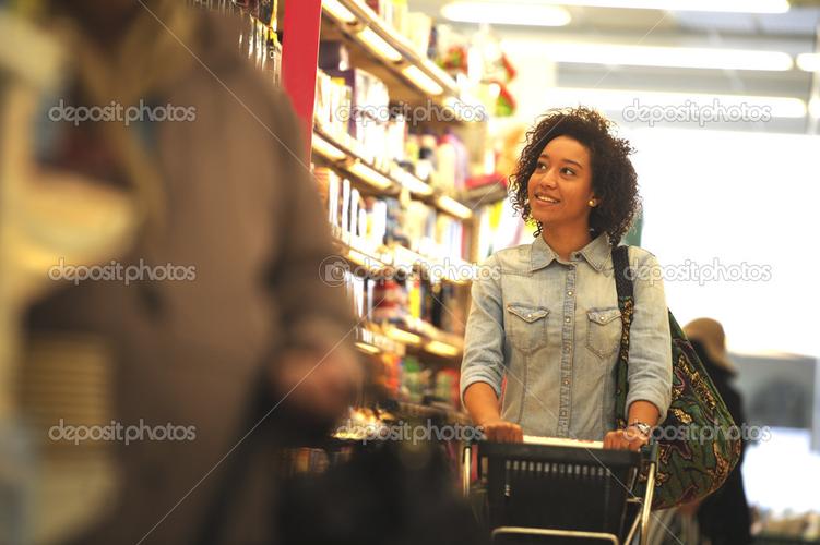 妇女,购物,超市,购物车, 零售, 食品杂货产品 — 图库照片 #36246193